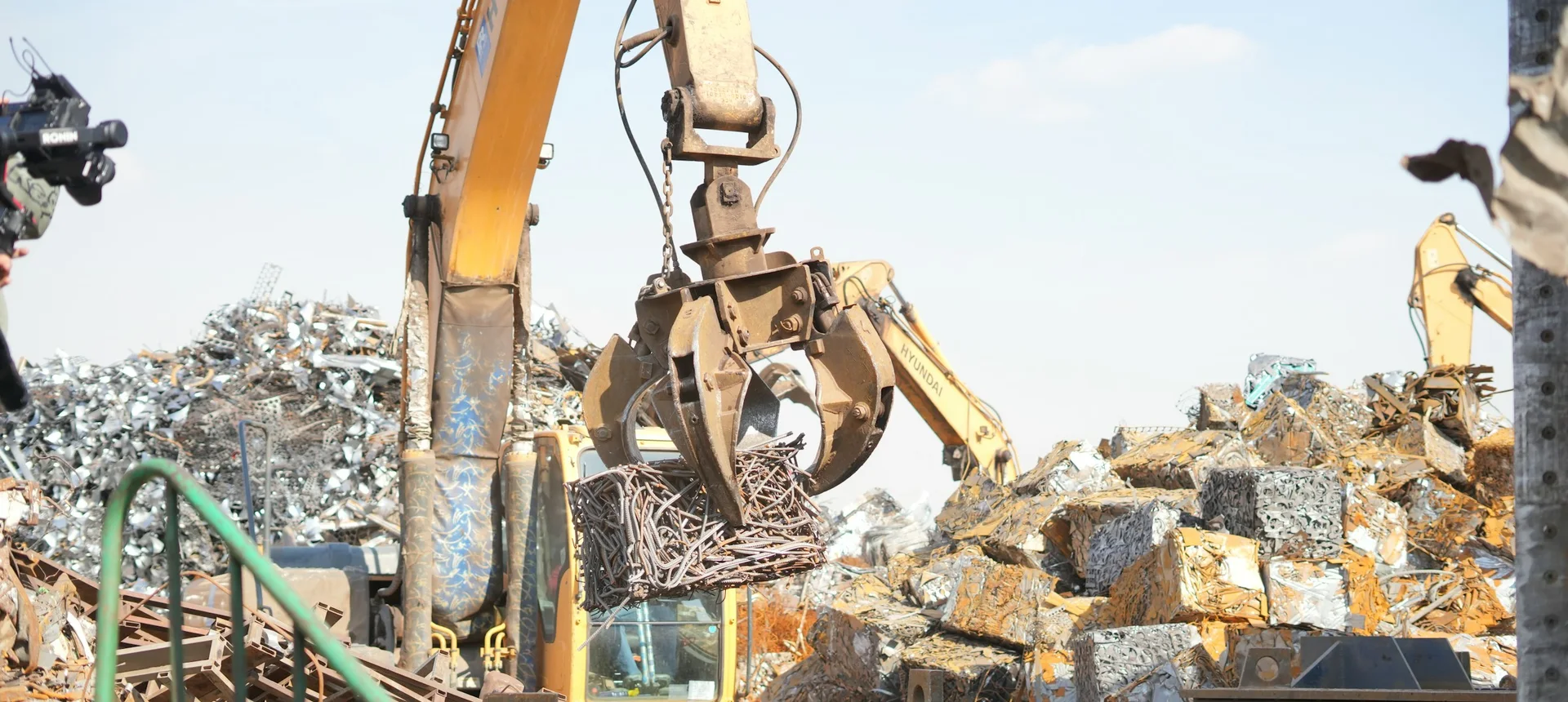 Thu mua sắt thép phế liệu Thành Đạt